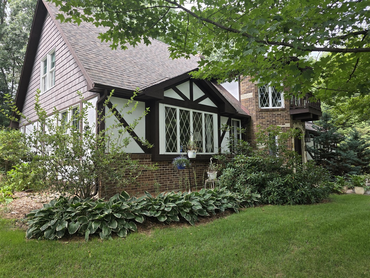 5163 Burning Tree Road Property Photo 2