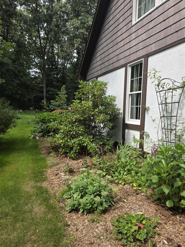 5163 Burning Tree Road Property Photo 4