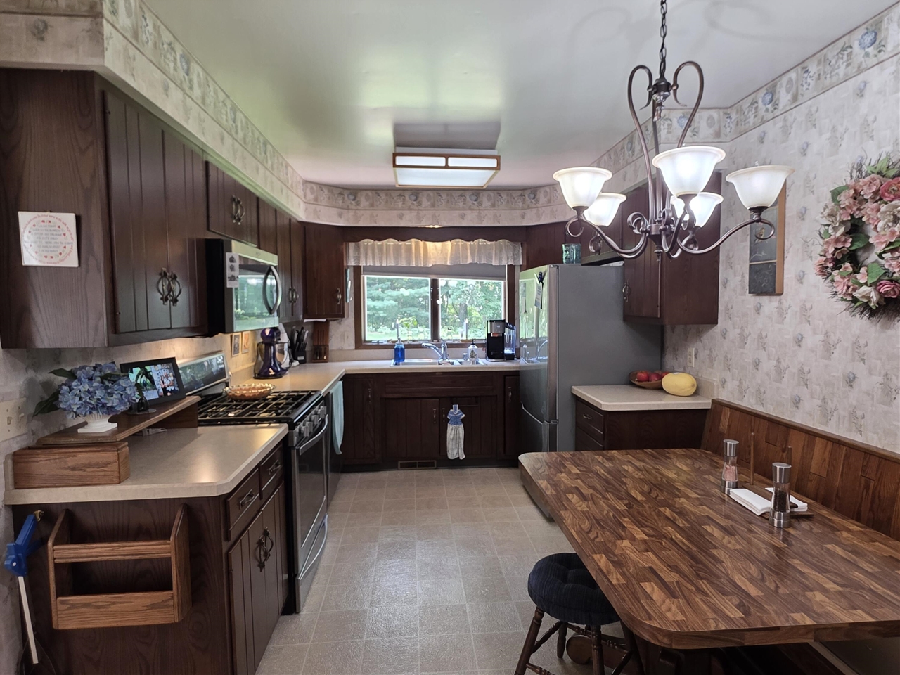 5163 Burning Tree Road Property Photo 10