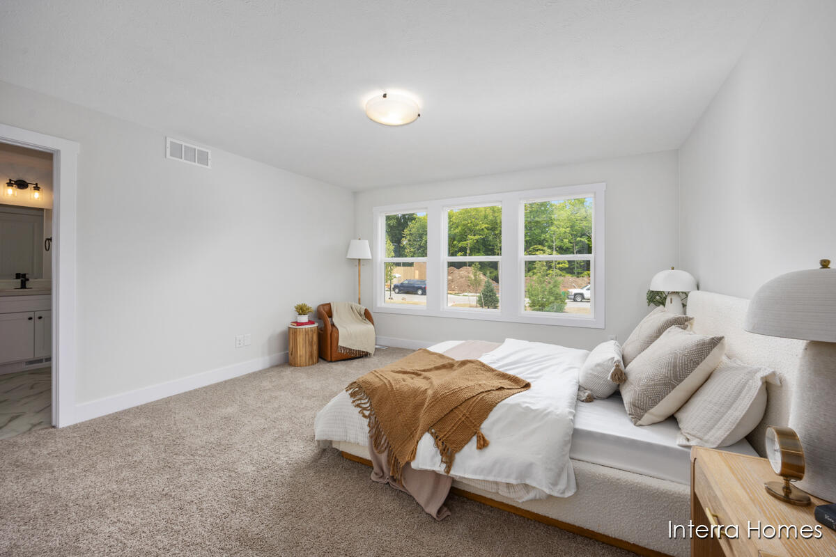 2879 E Highgate Street Property Photo 6