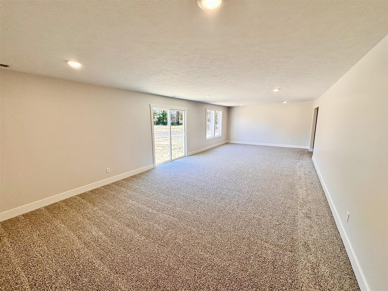 708 Sunfield Drive Property Photo 12