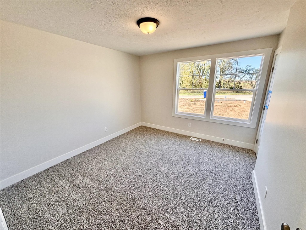 708 Sunfield Drive Property Photo 14