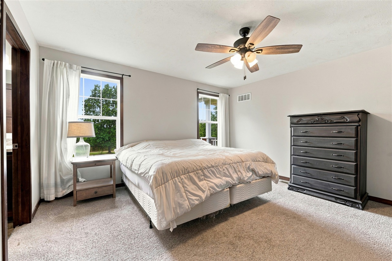 6048 Territorial Road Property Photo 16