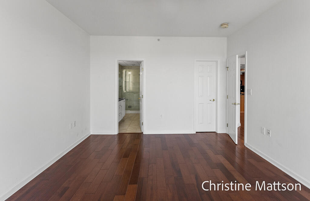2964 Lakeshore Drive Property Photo 25