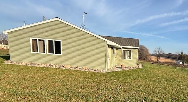 1637 N State Road Property Photo 3