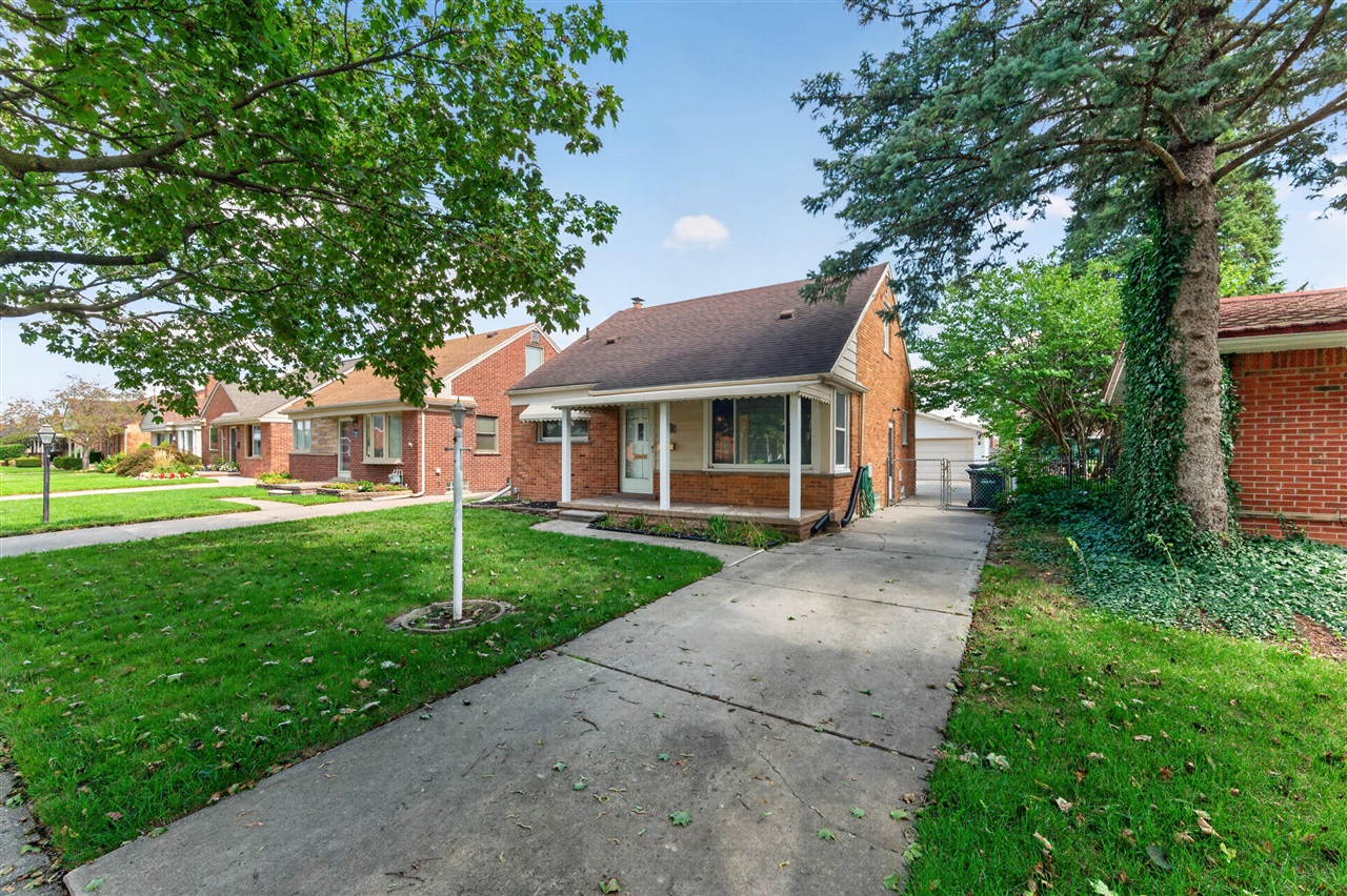 9961 Niver Avenue Property Photo 1