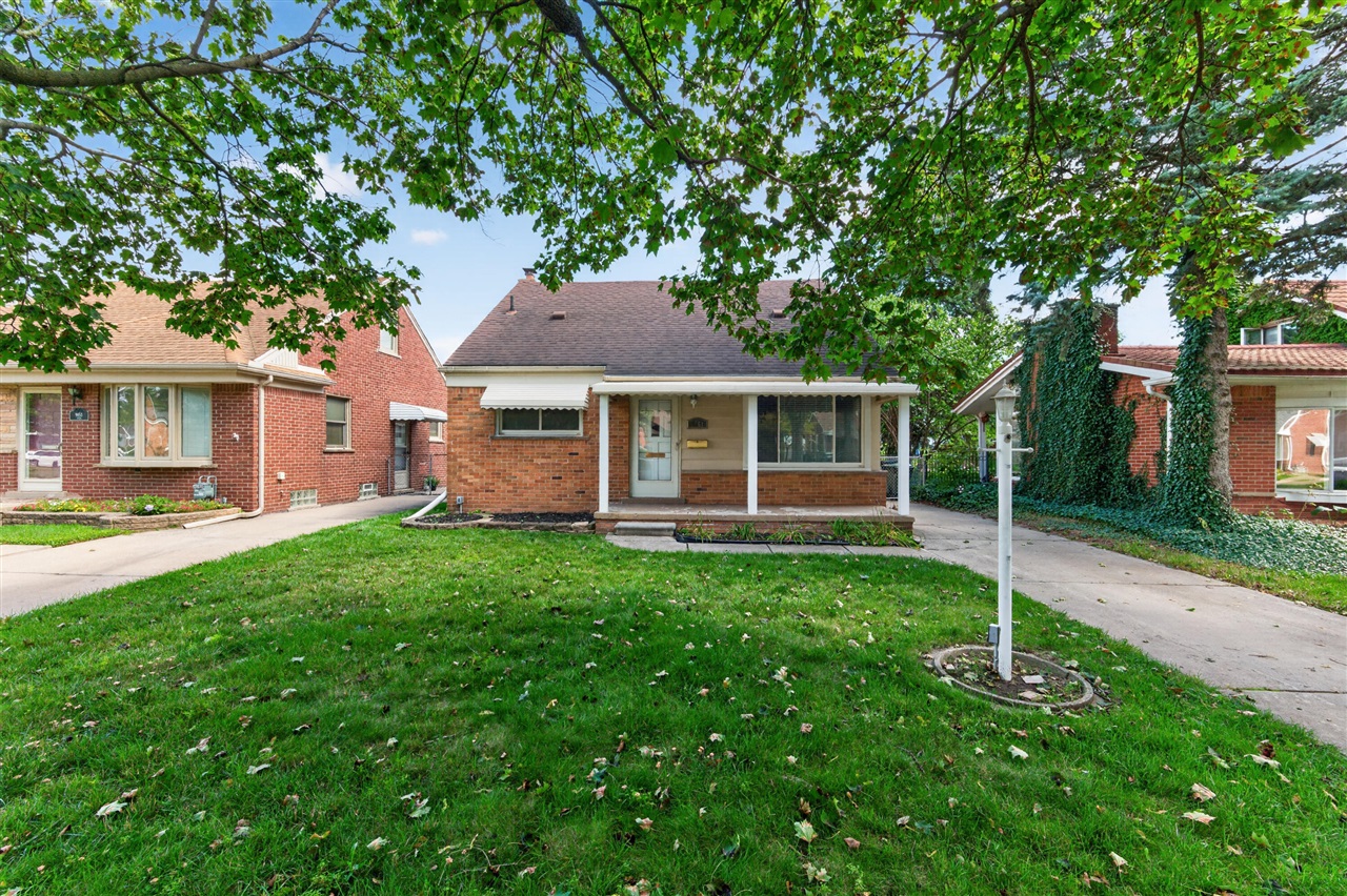 9961 Niver Avenue Property Photo 3