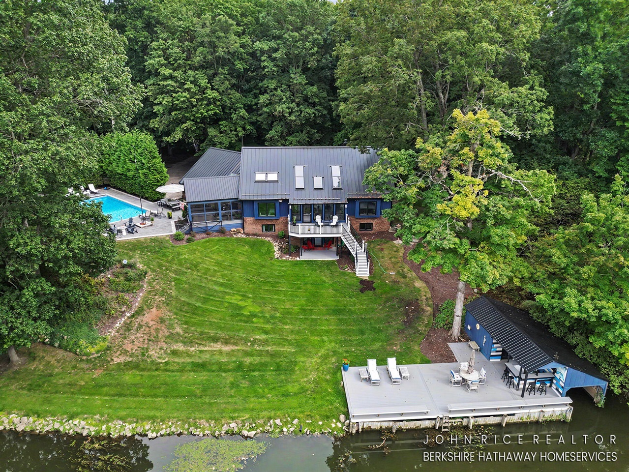6155 Oakmont Landing Property Photo 1