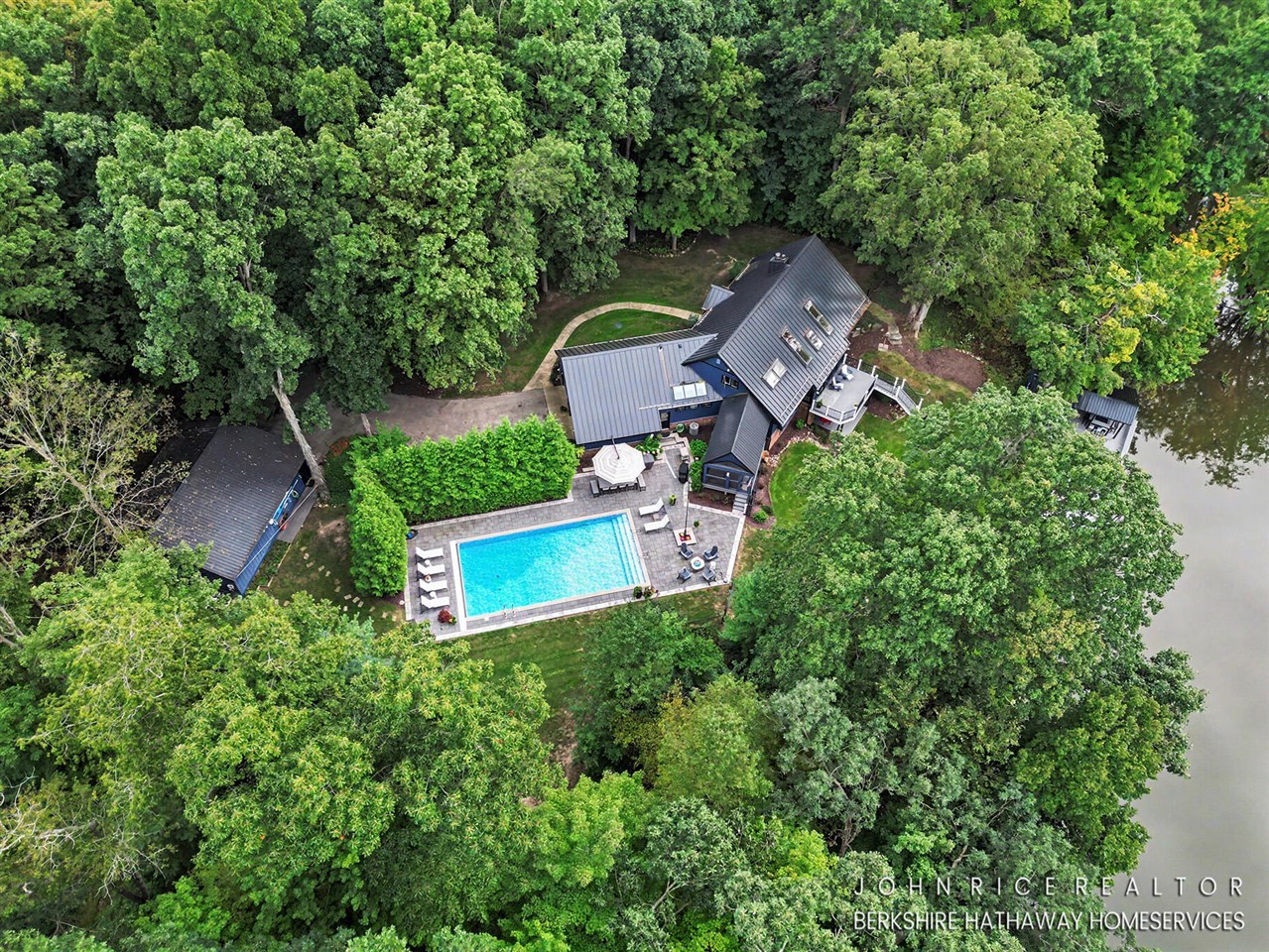 6155 Oakmont Landing Property Photo 5