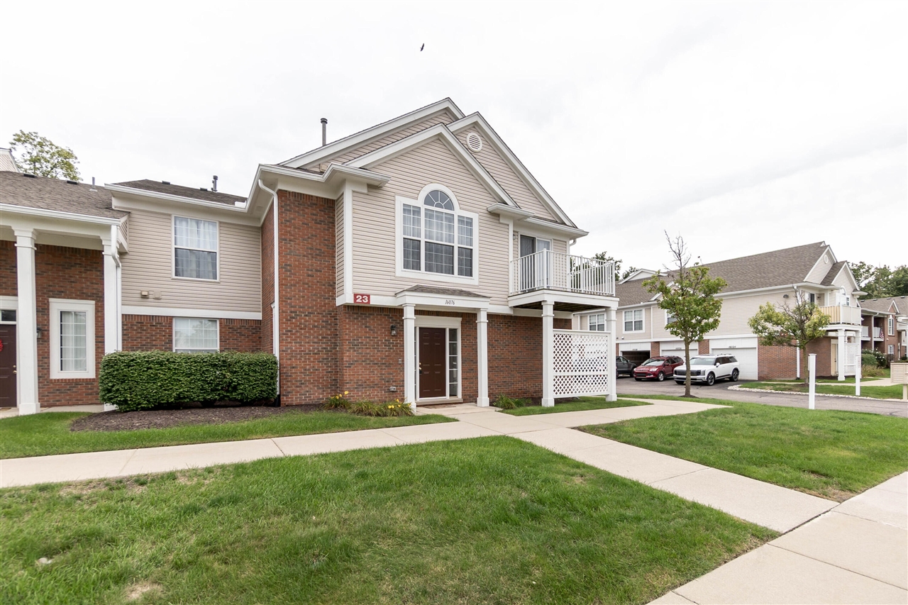 16076 Morningside Property Photo 1