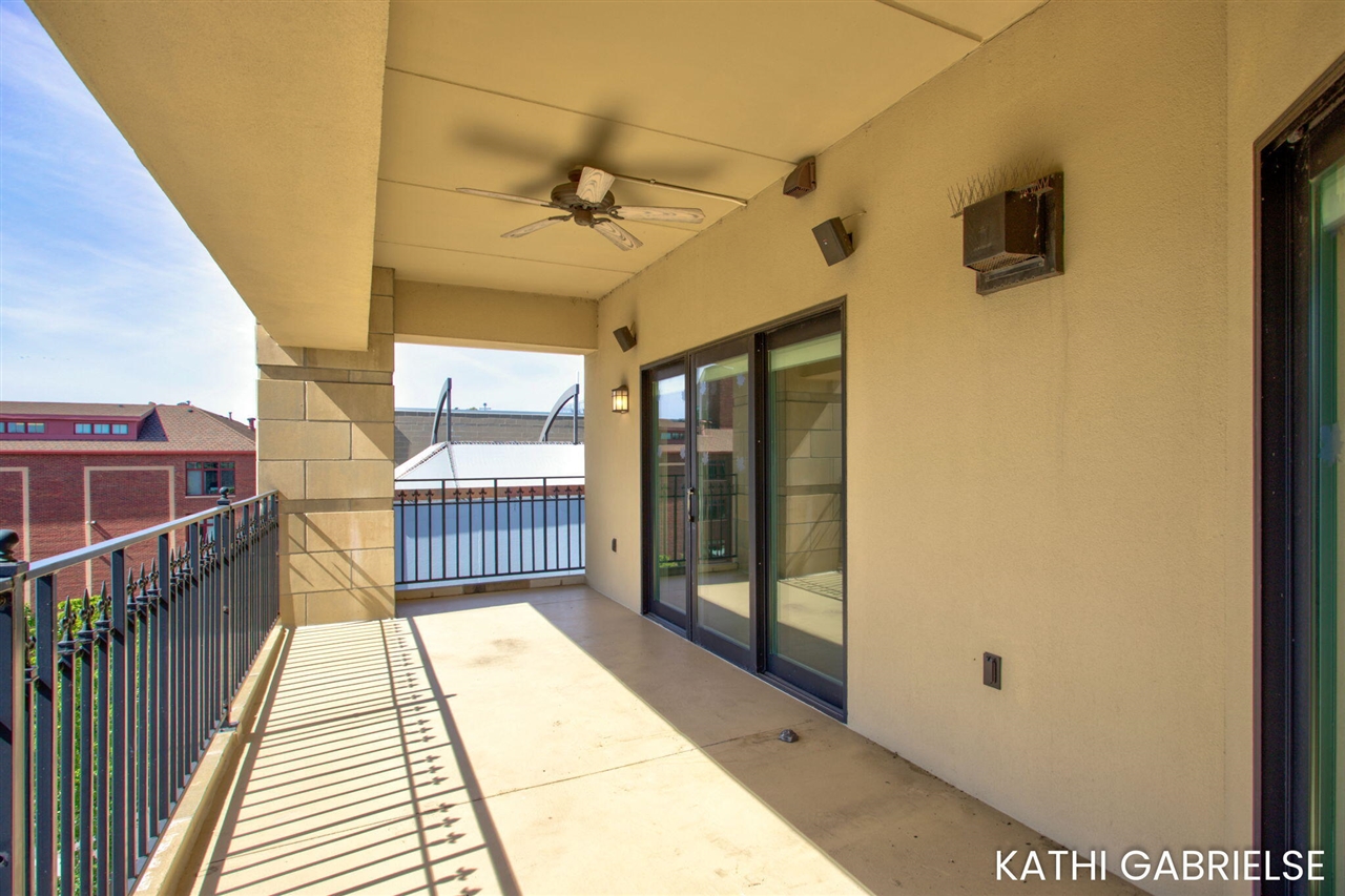 11 S 1st Street Property Photo 25