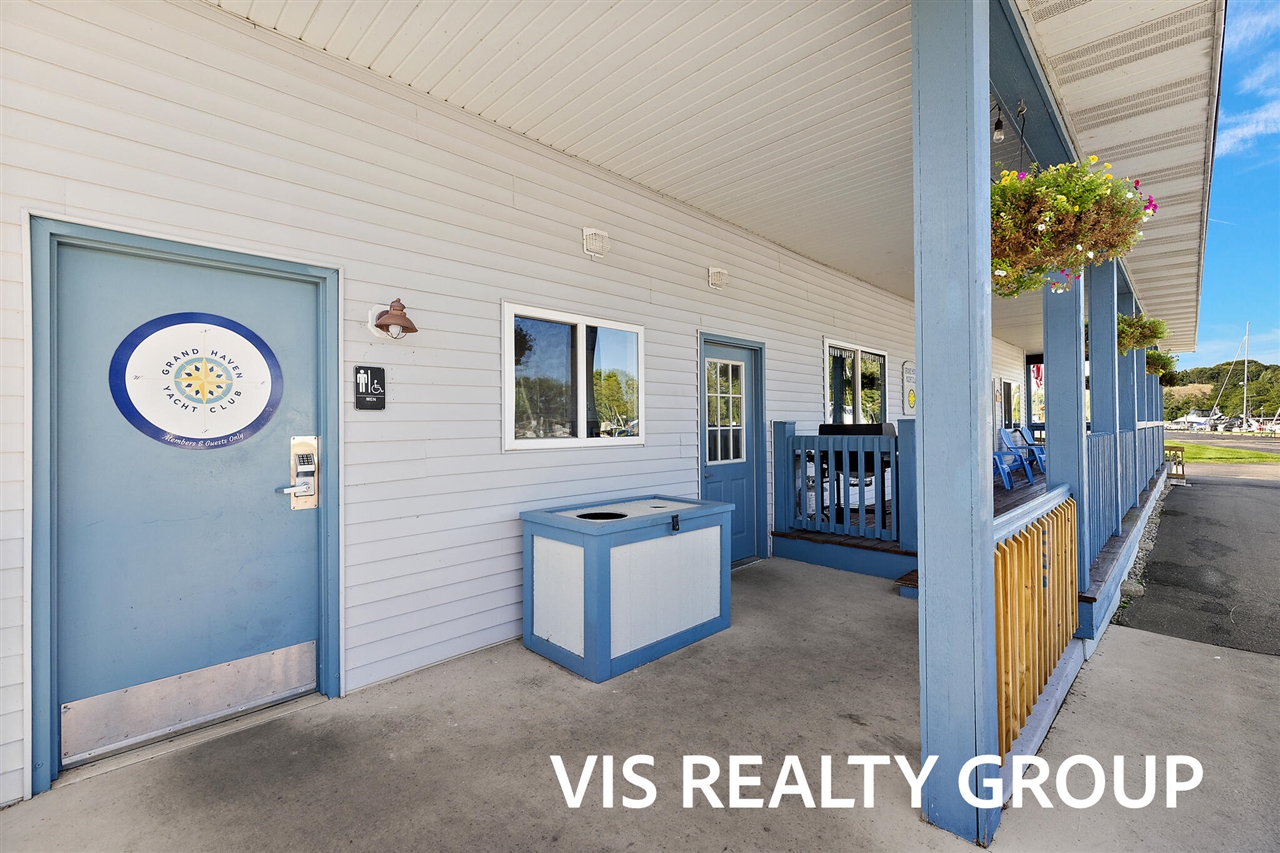 135 Wharfside Property Photo 11