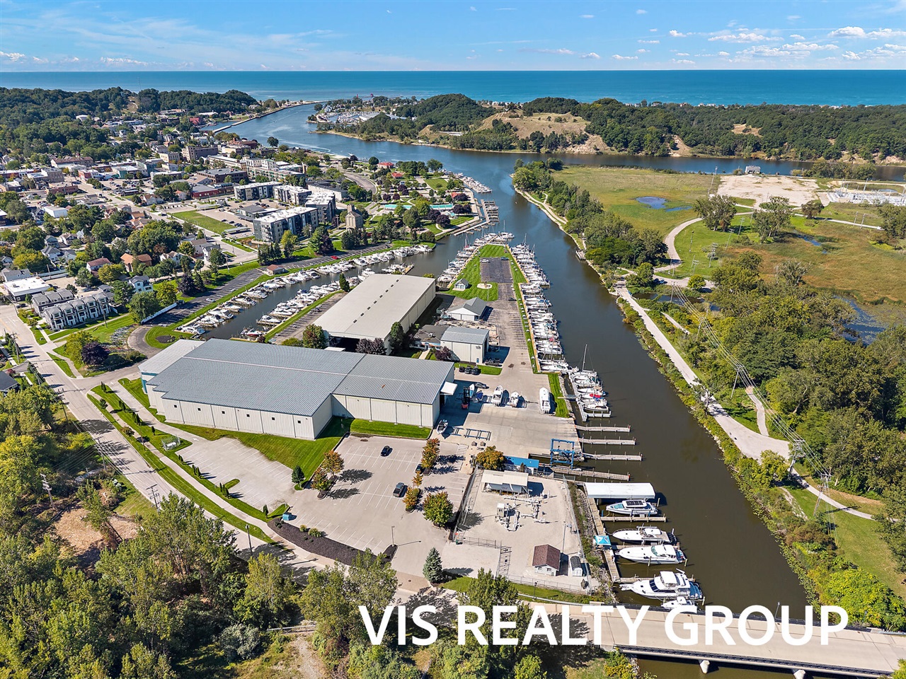 135 Wharfside Property Photo 15