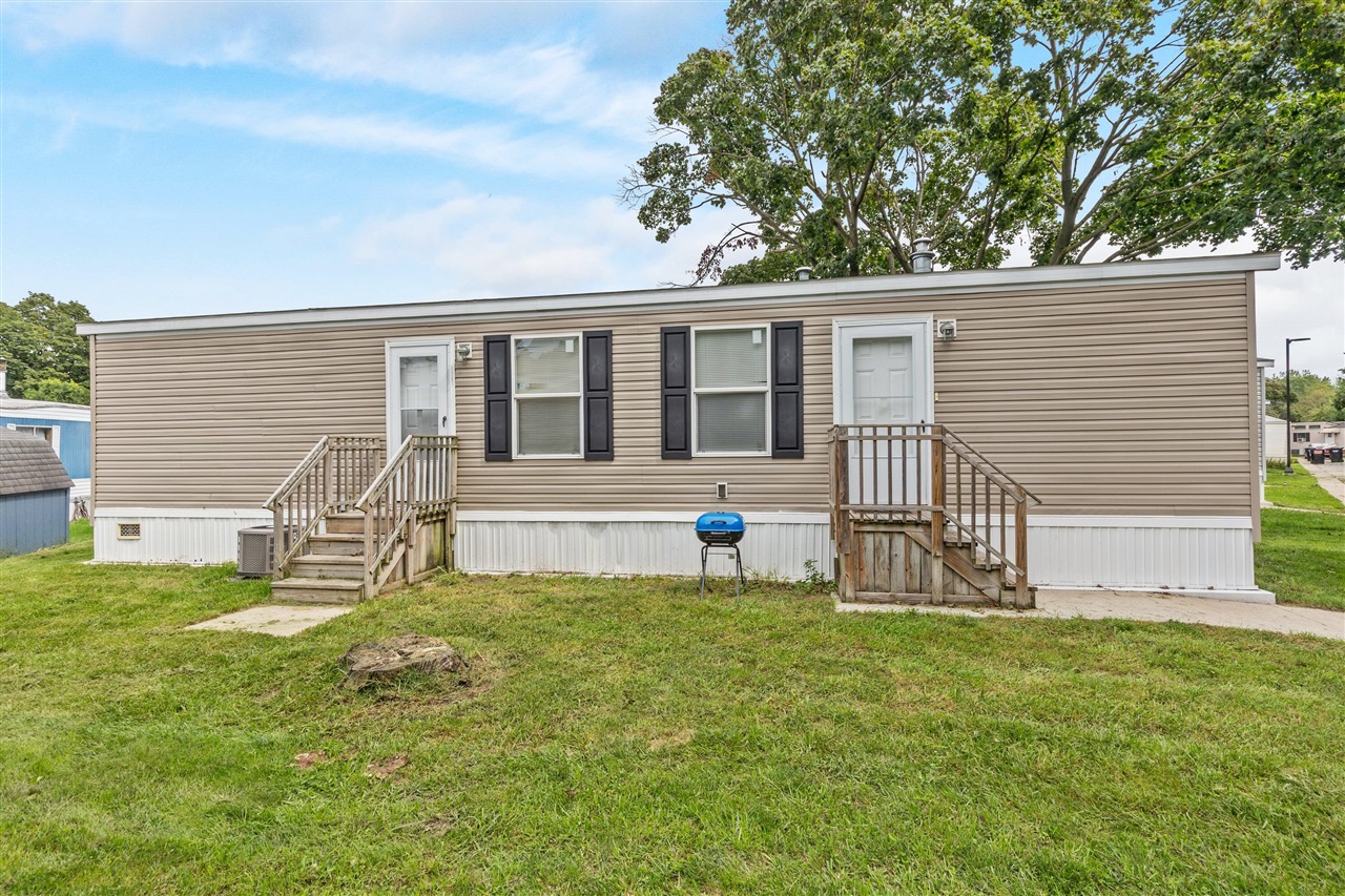 195 S Green Meadow Street Property Photo 2