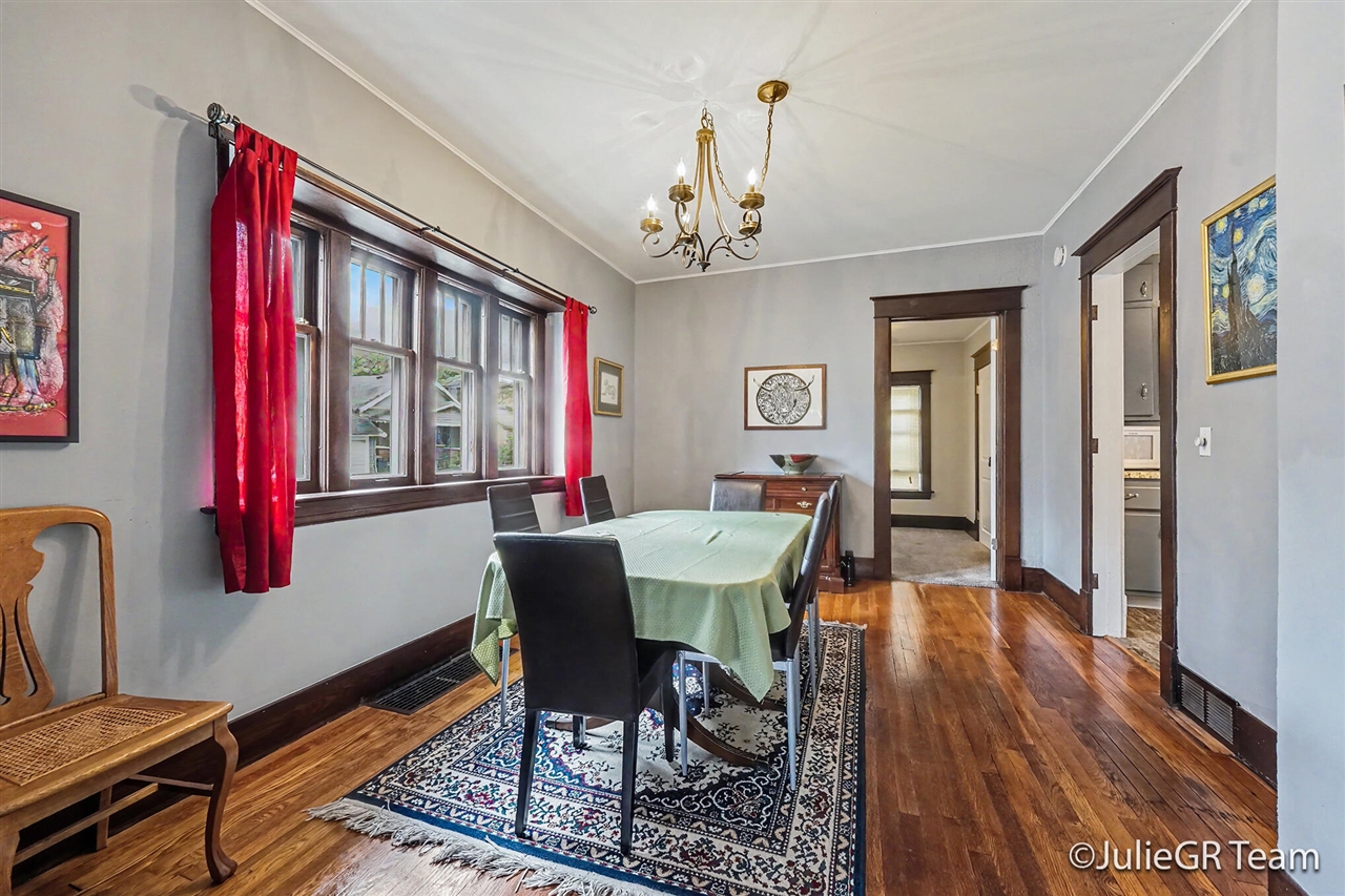 539 Garfield Avenue Property Photo 6