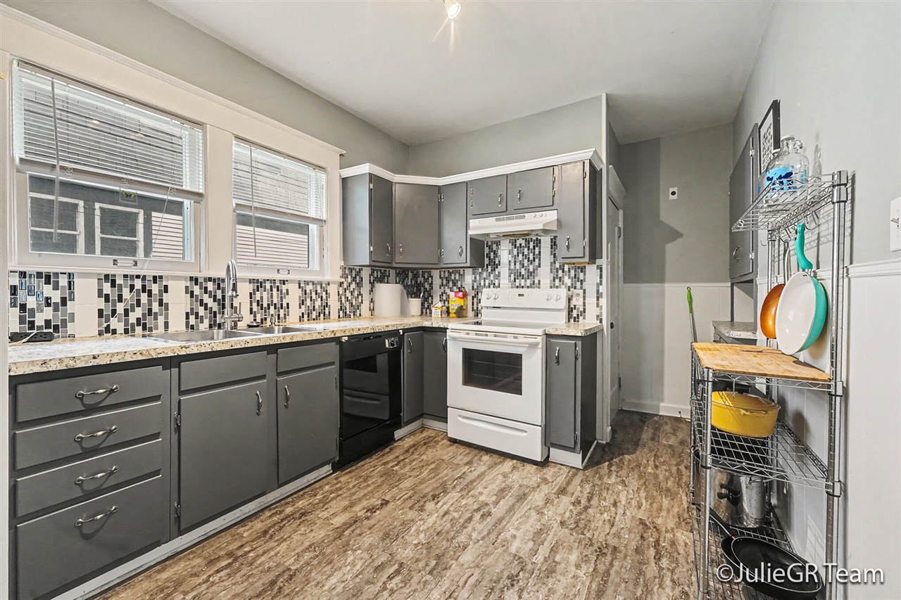 539 Garfield Avenue Property Photo 10