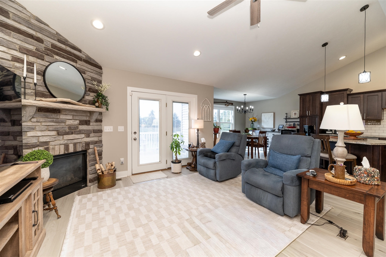 56430 Terra Vista Boulevard Property Photo 8