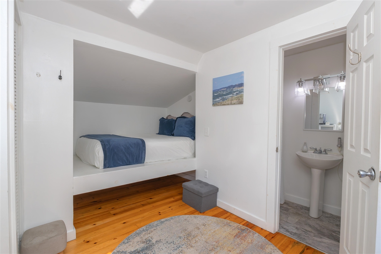 300 Ferry Street Property Photo 25