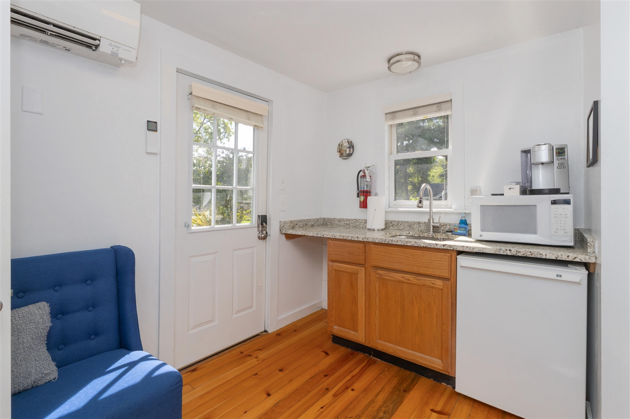 300 Ferry Street Property Photo 26