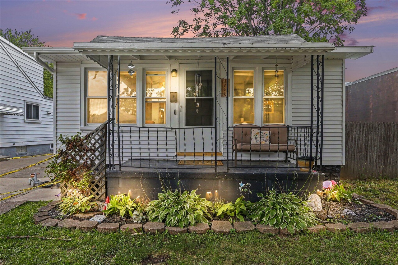 1764 Euclid Street Property Photo 3