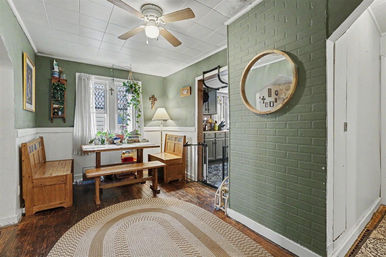 1764 Euclid Street Property Photo 7