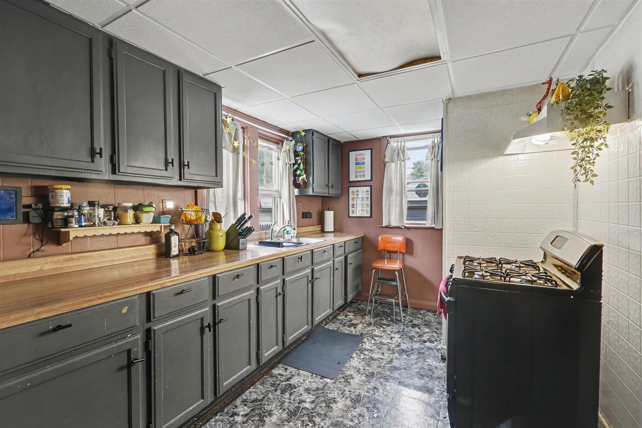 1764 Euclid Street Property Photo 8