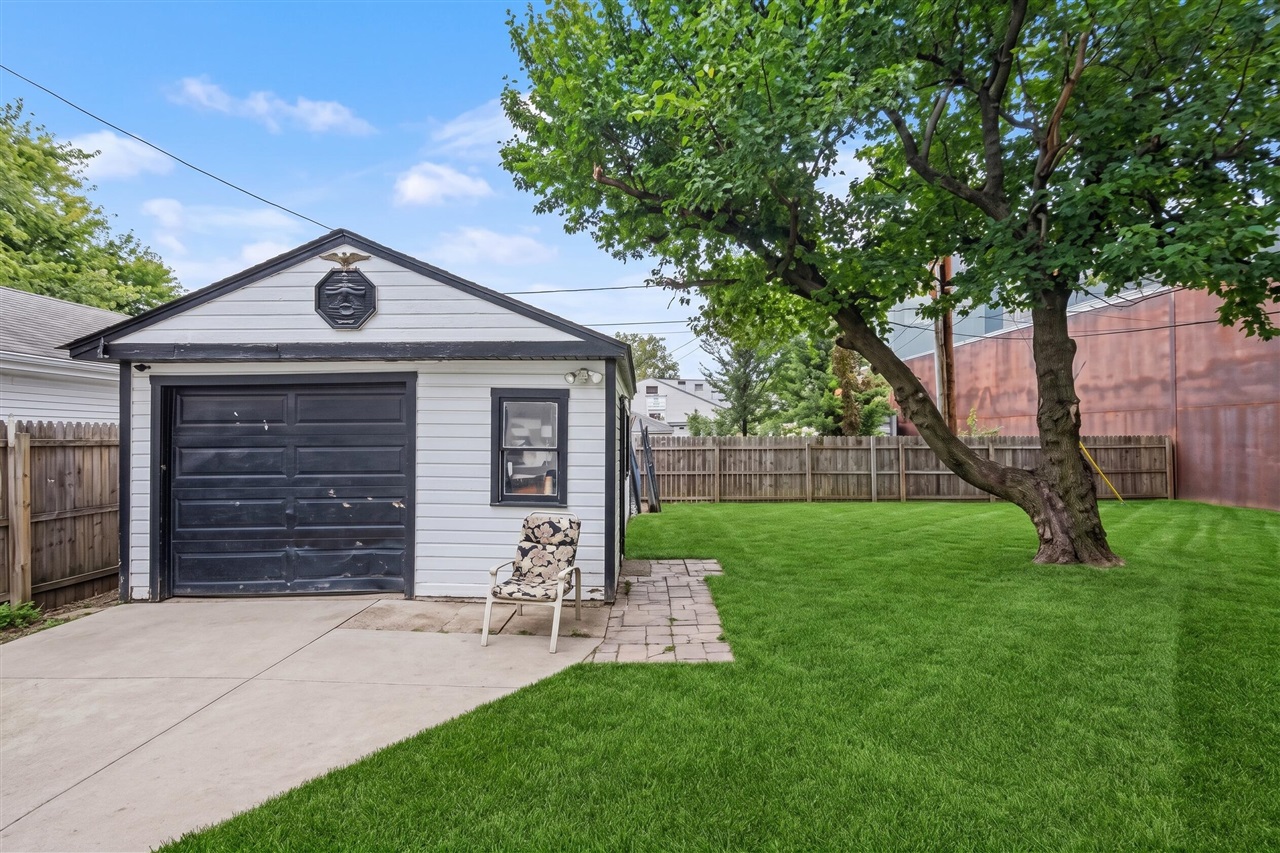 1764 Euclid Street Property Photo 20