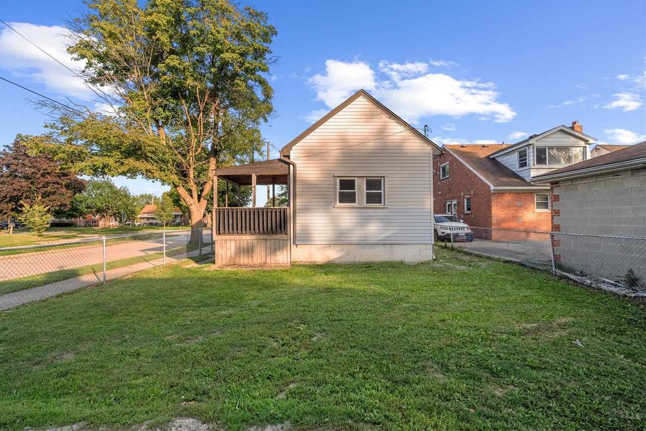 1756 Lafayette Boulevard Property Photo 4