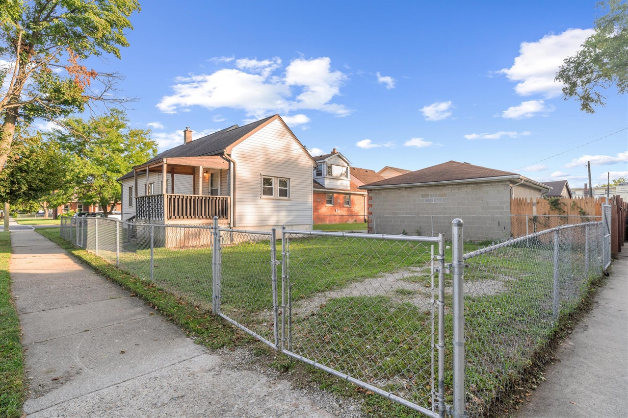 1756 Lafayette Boulevard Property Photo 5