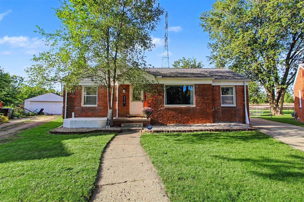 6310 Buckingham Avenue Property Photo 1
