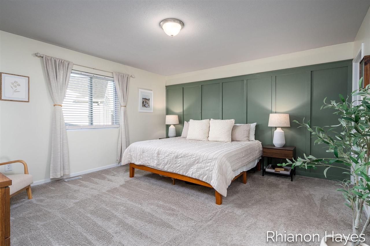 10894 Vine Leaf Circle Property Photo 13