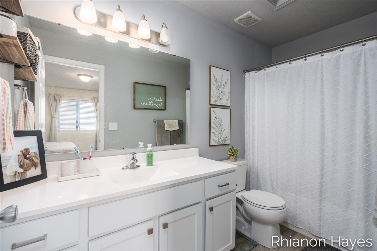 10894 Vine Leaf Circle Property Photo 15