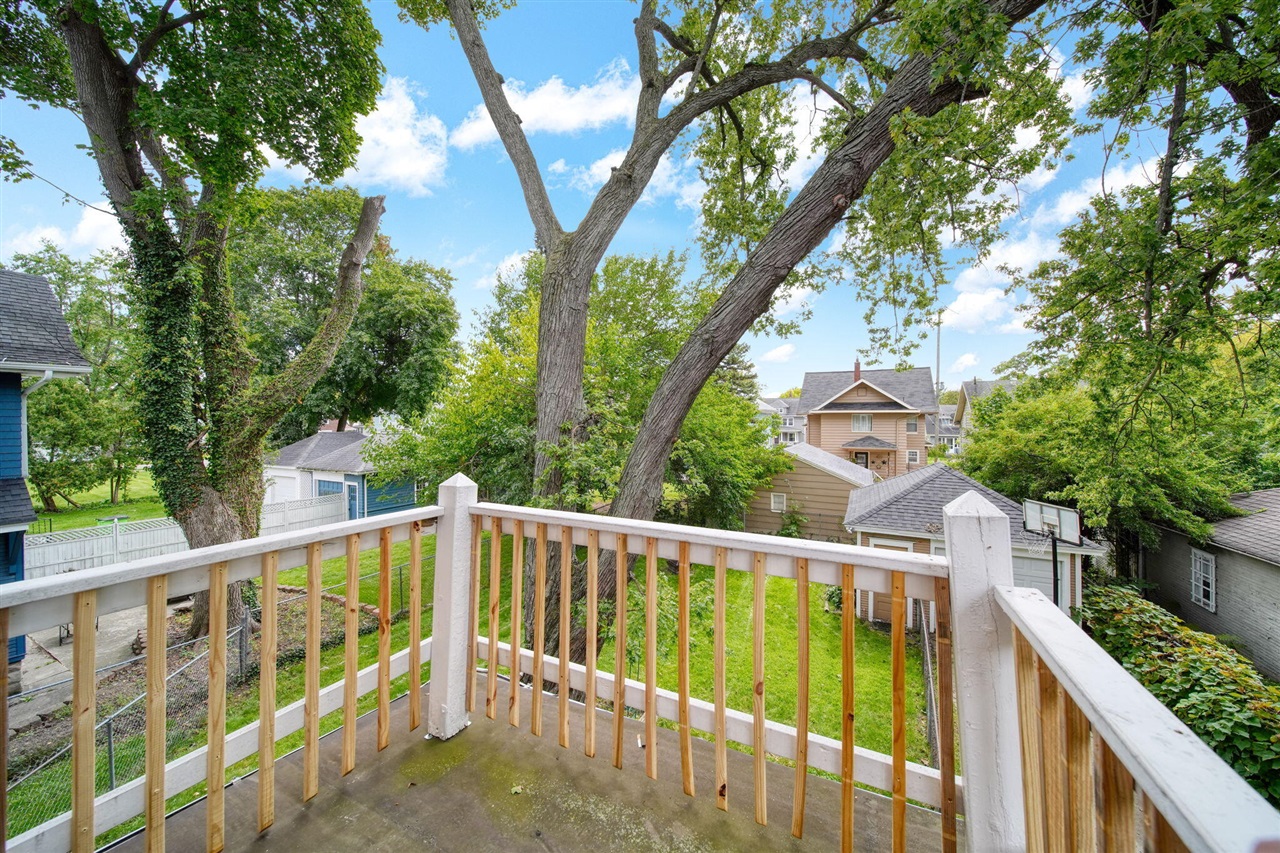 609 Mcbride Street Property Photo 25