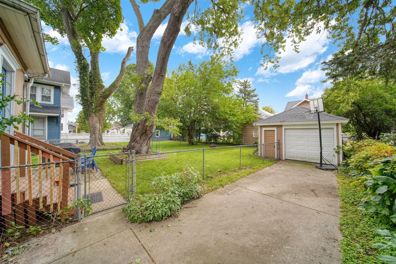 609 Mcbride Street Property Photo 27