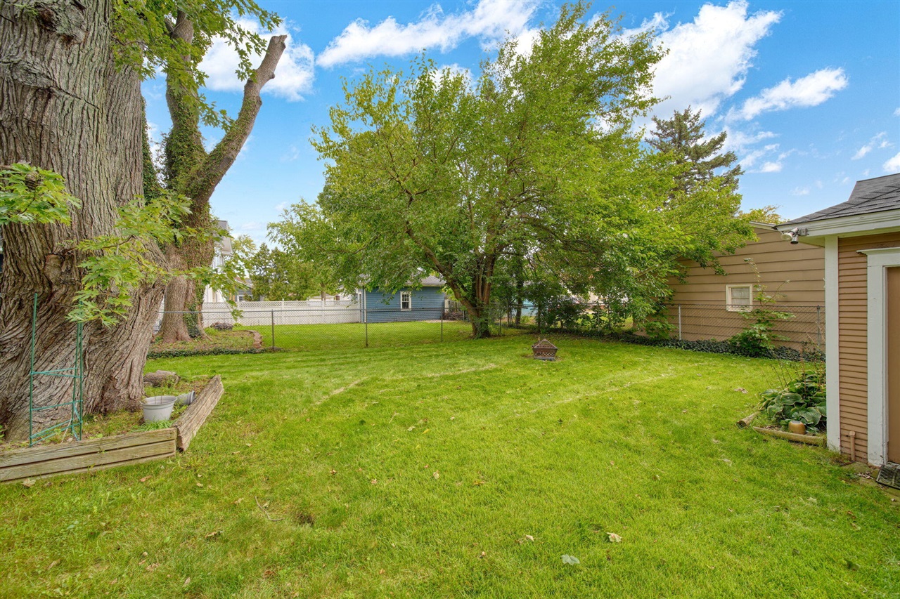 609 Mcbride Street Property Photo 32