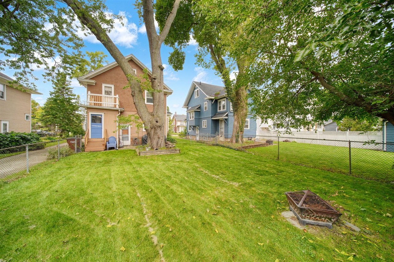 609 Mcbride Street Property Photo 33