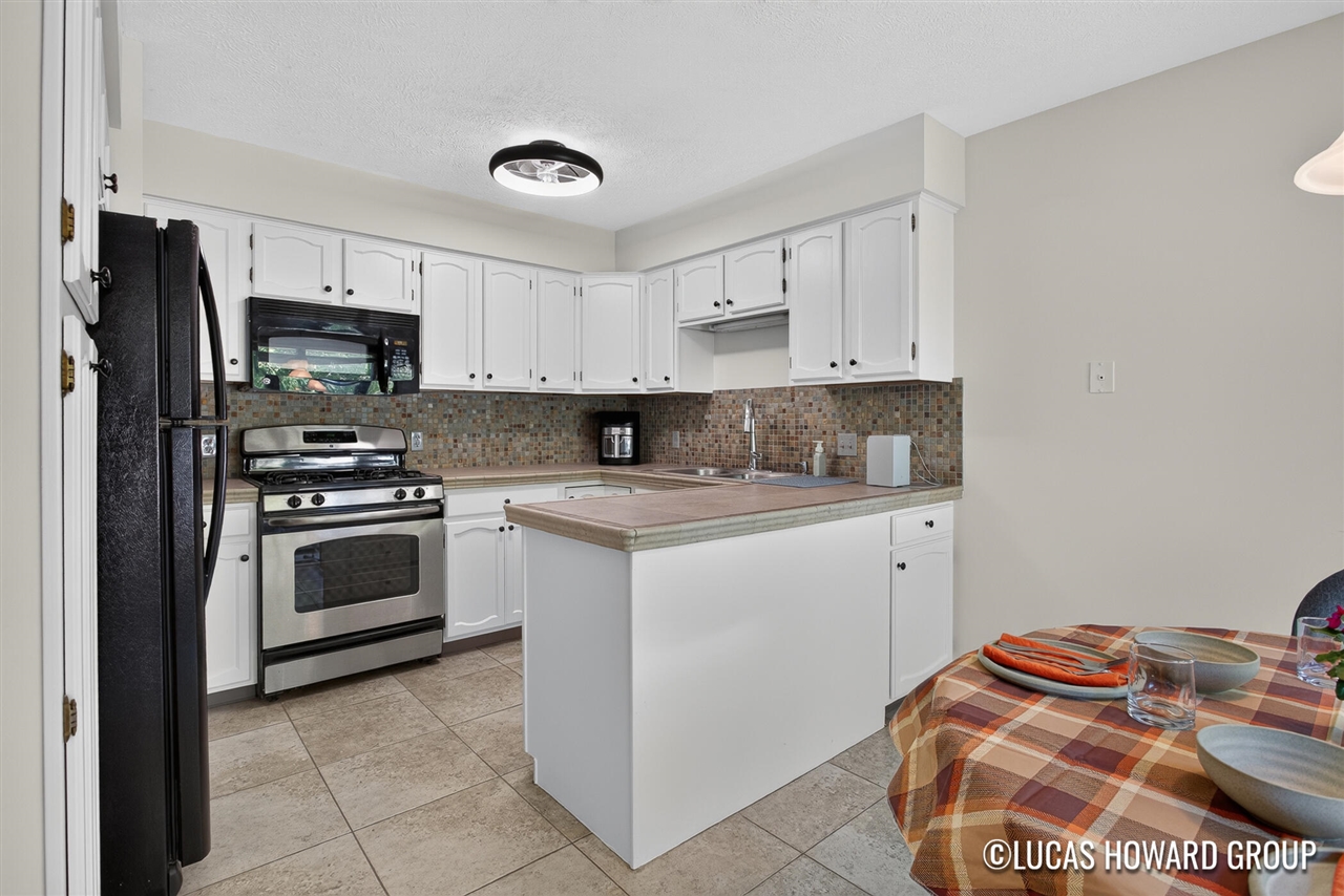 3167 Maple Villa Drive Property Photo 10