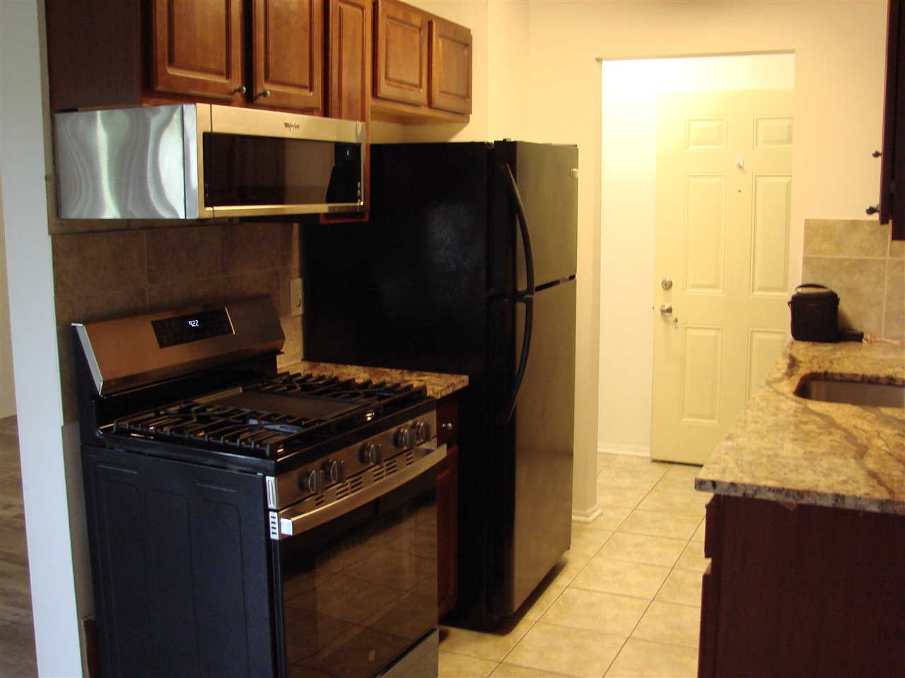 45250 Keding Street Property Photo 3