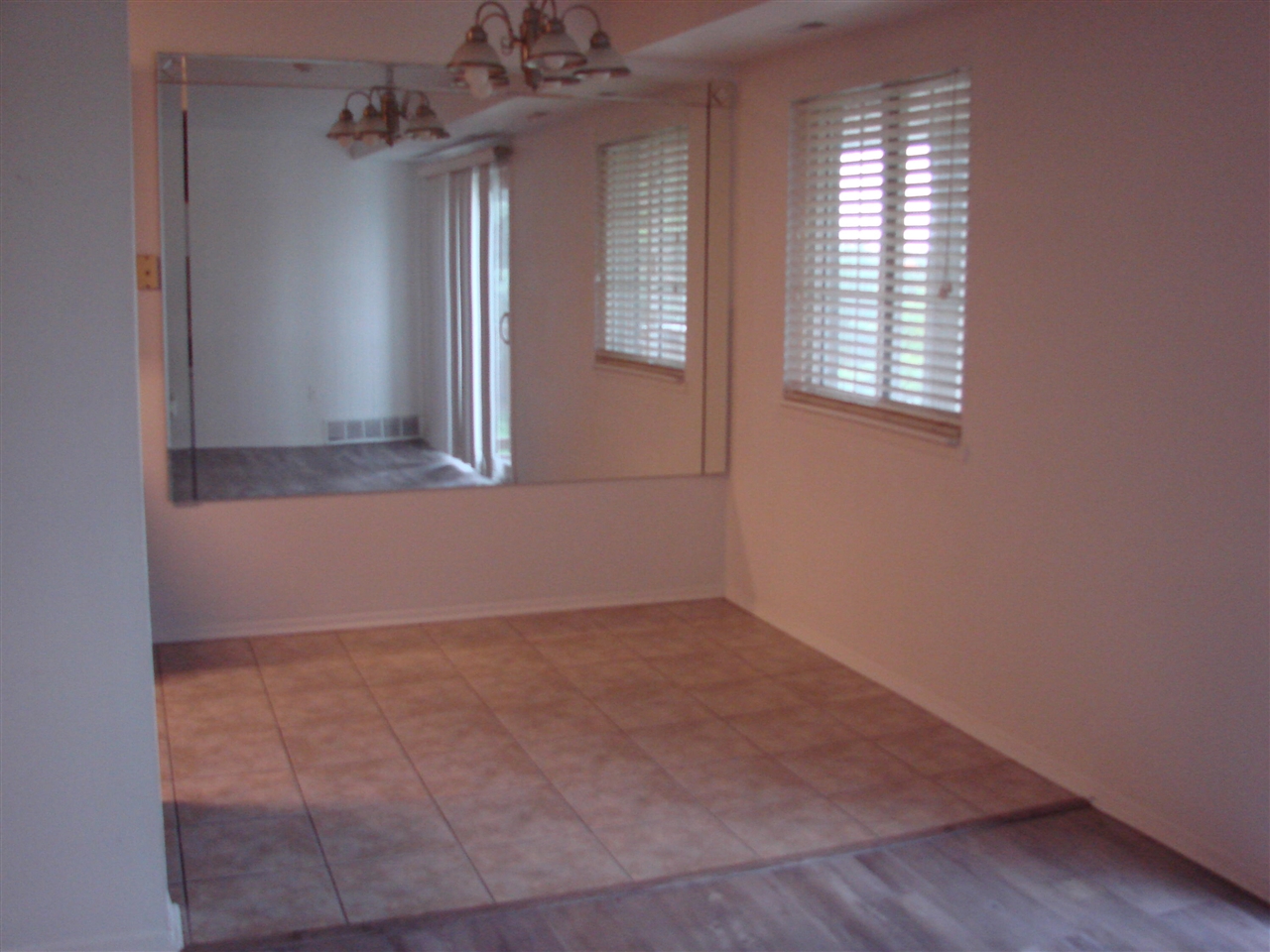45250 Keding Street Property Photo 9