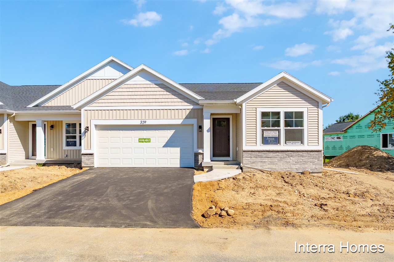 329 Round Hill Road Property Photo 1