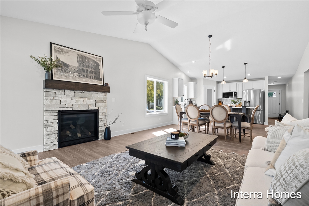 329 Round Hill Road Property Photo 12