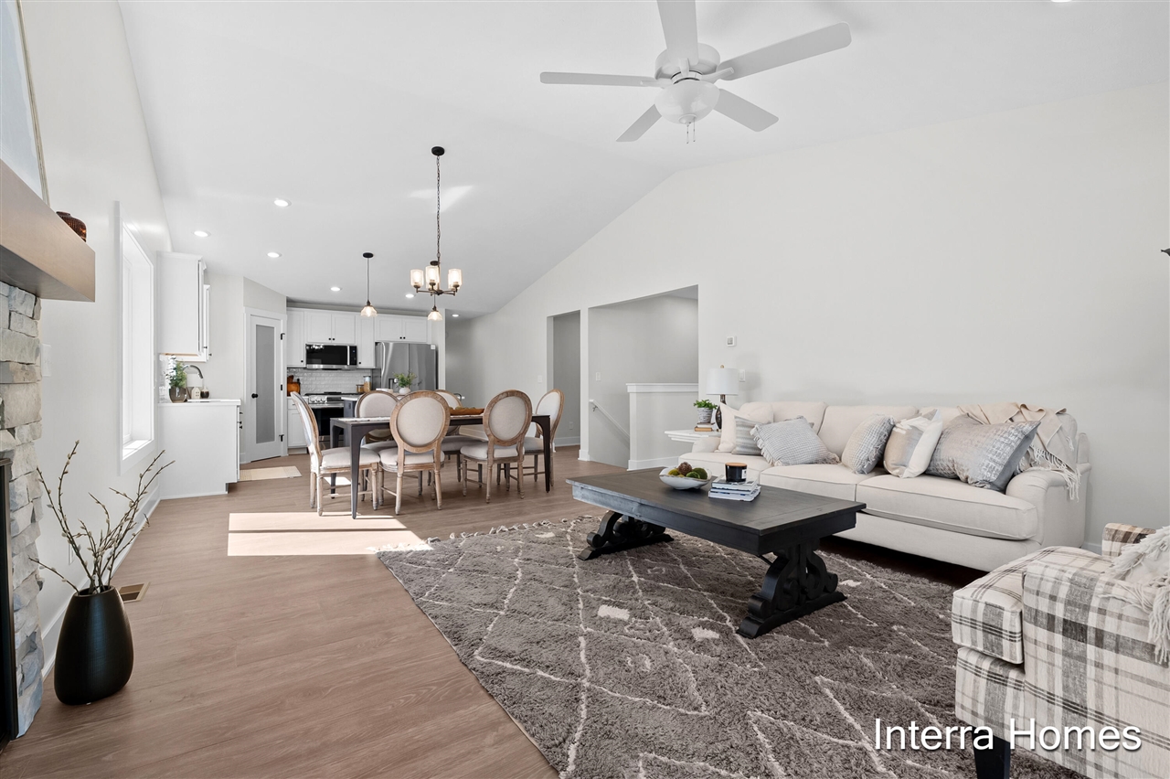 329 Round Hill Road Property Photo 14