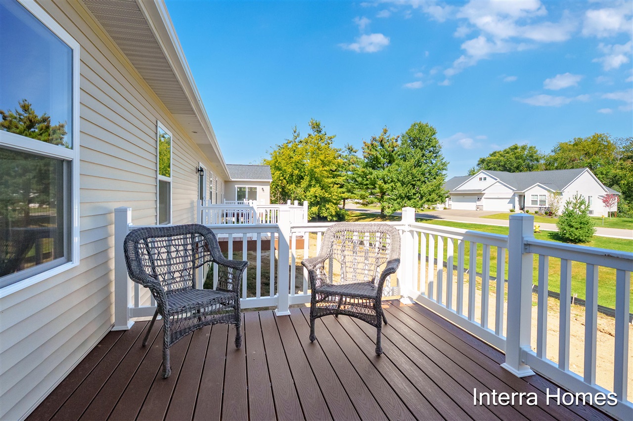 329 Round Hill Road Property Photo 16