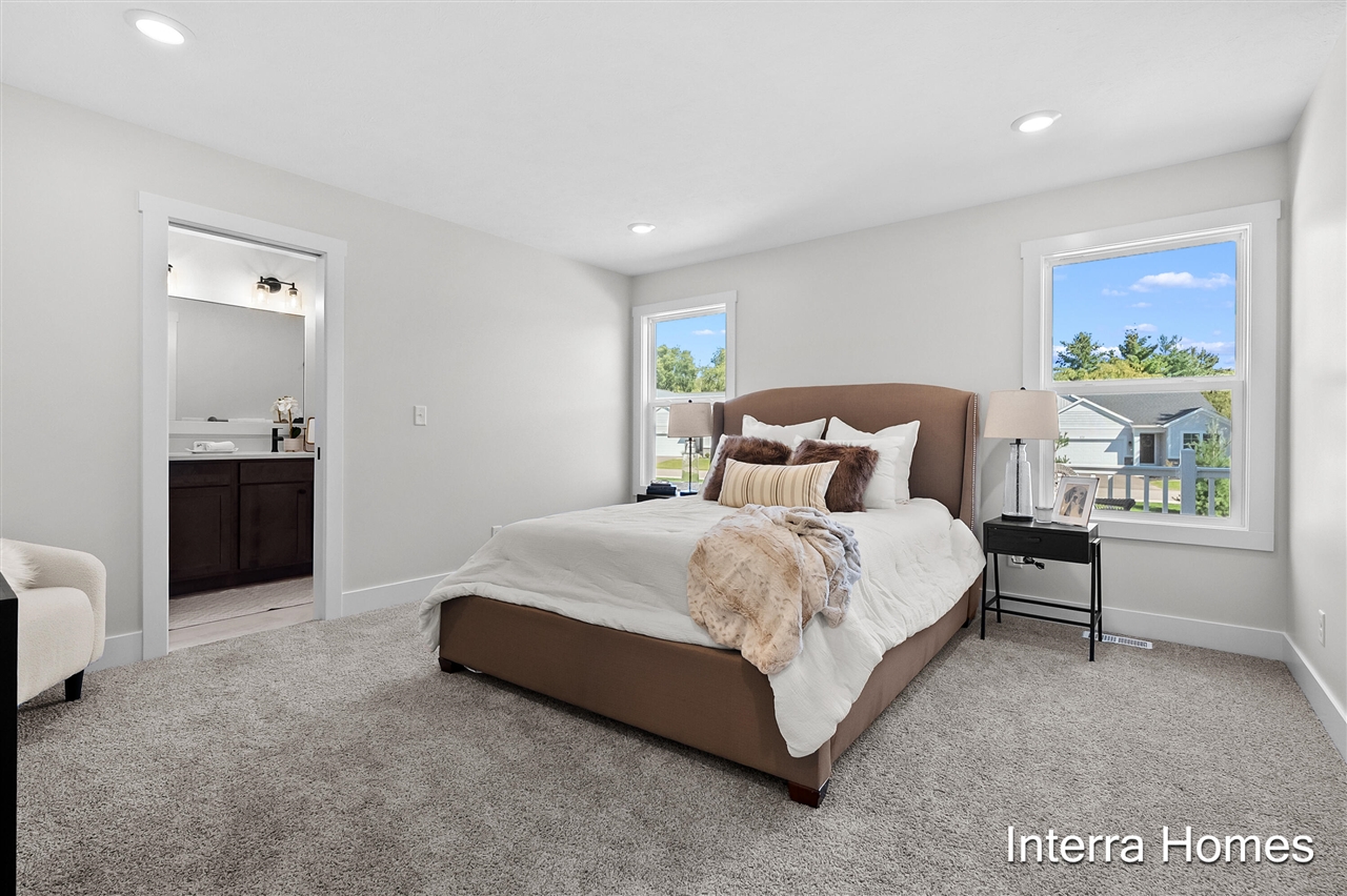 329 Round Hill Road Property Photo 17