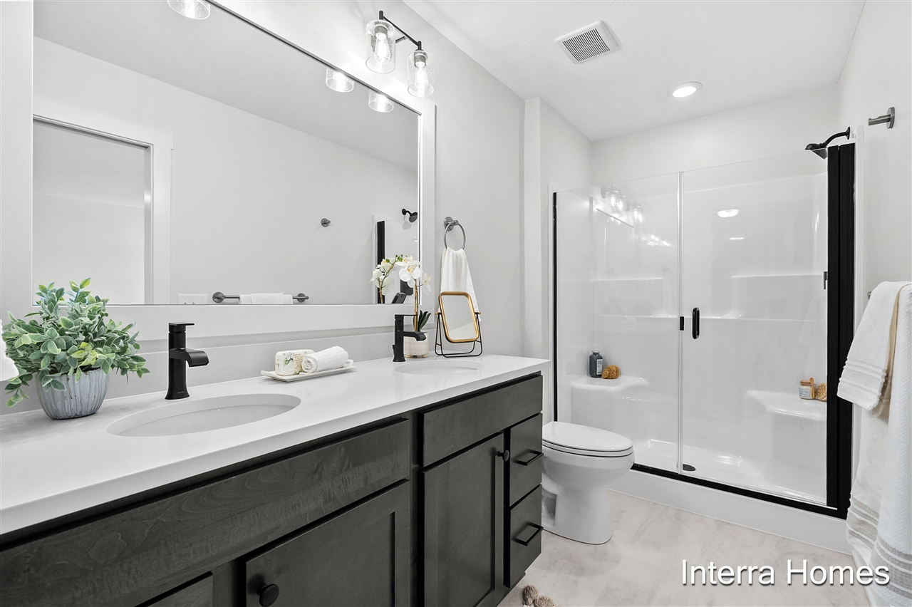 329 Round Hill Road Property Photo 19
