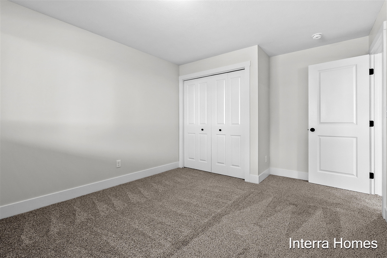 329 Round Hill Road Property Photo 27
