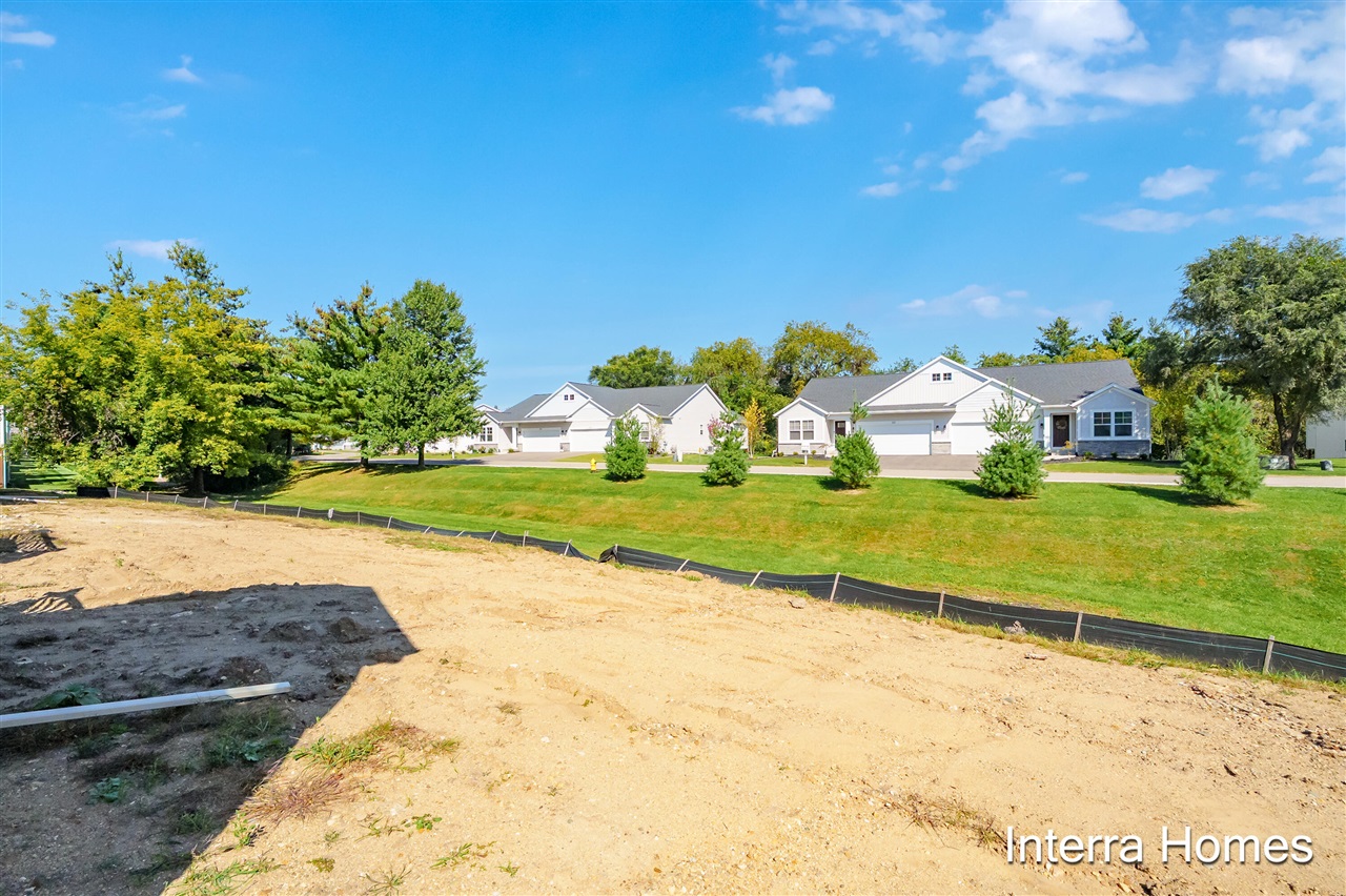 329 Round Hill Road Property Photo 34