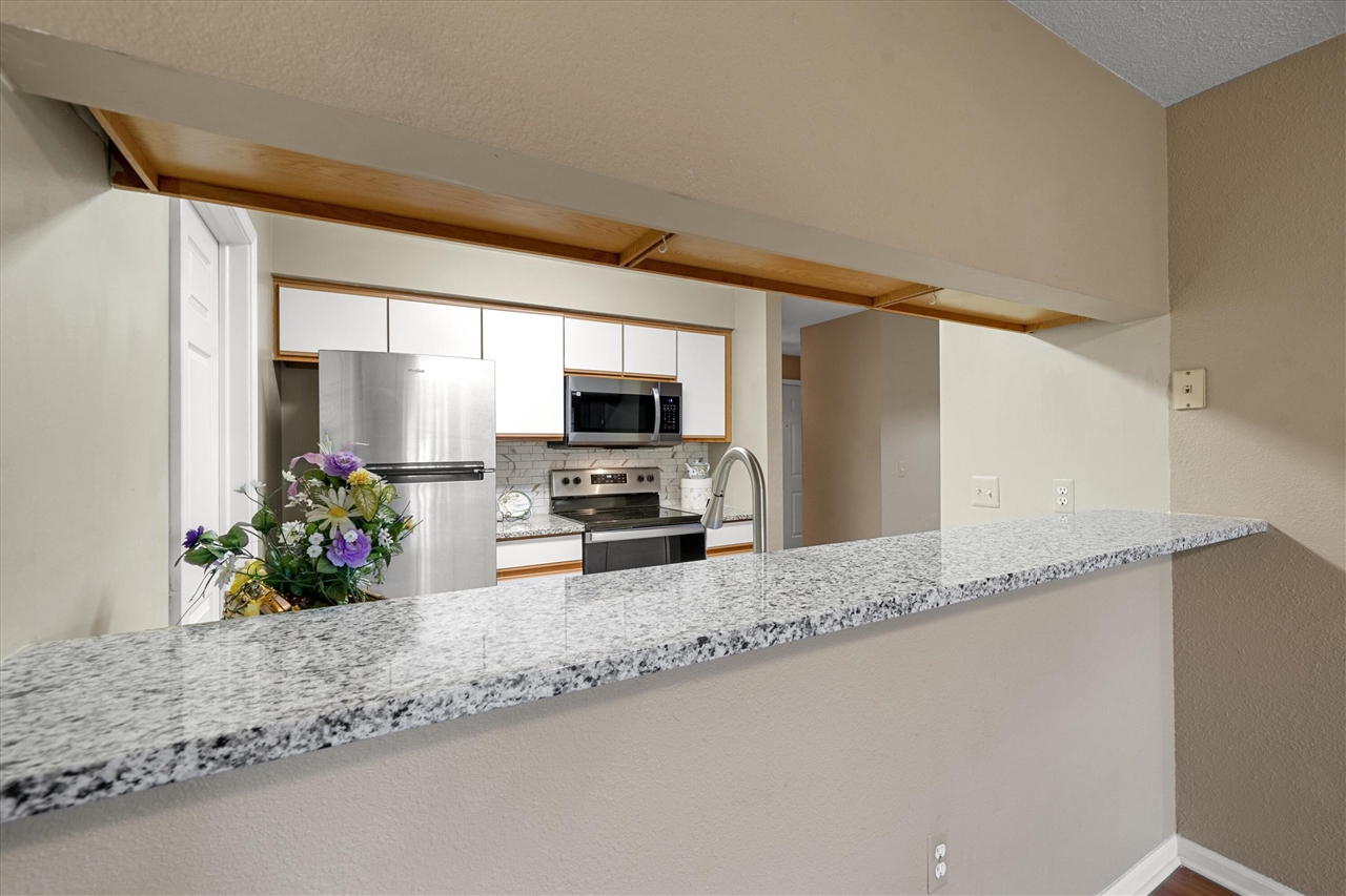 1755 Weatherstone Drive Property Photo 9