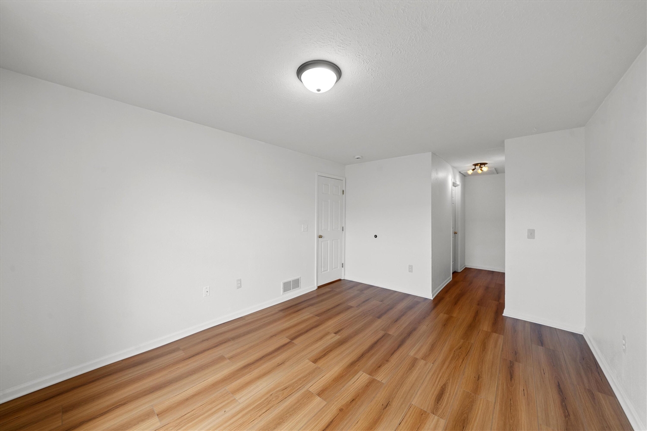 1755 Weatherstone Drive Property Photo 20