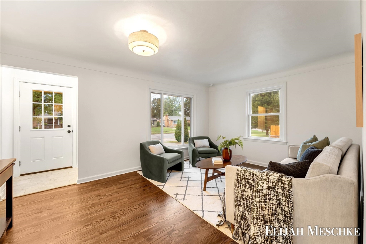 829 Ariebill Street Property Photo 15